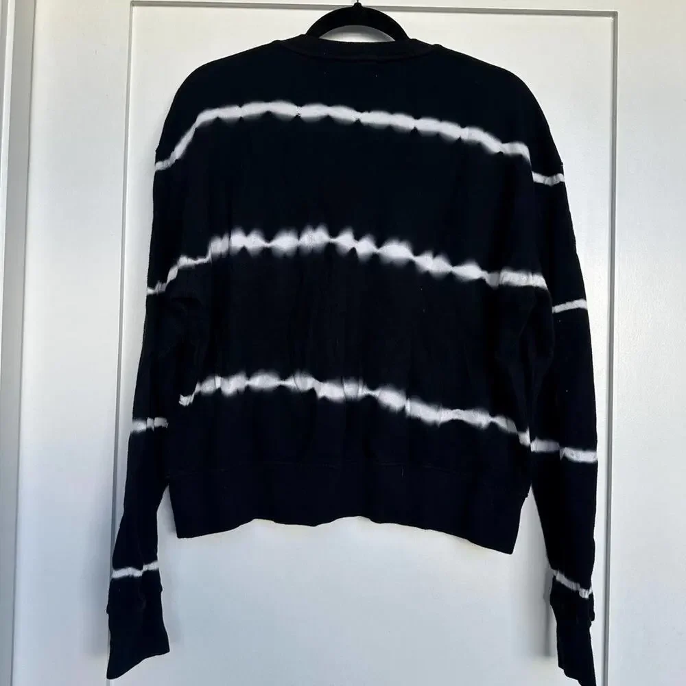 SoulCycle Tie Dye Crewneck Sweatshirt M Black White Cropped - Picture 3 of 6